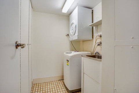 Gemini Court Holiday Apartments - Surfers Paradise Gold Coast 6