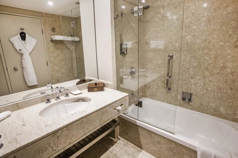 Sofitel Brisbane Central - Surfers Paradise Gold Coast 11