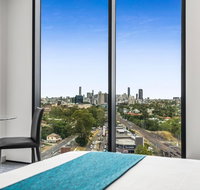 Essence Suites Taringa - Surfers Paradise Gold Coast