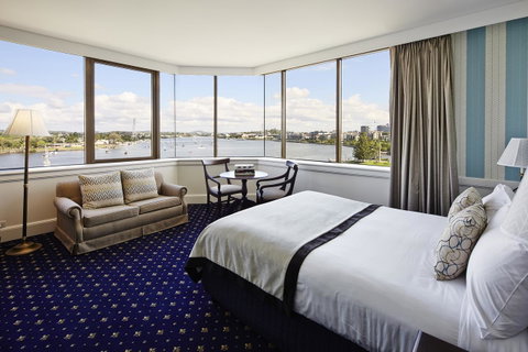 View Brisbane - Surfers Paradise Gold Coast 3