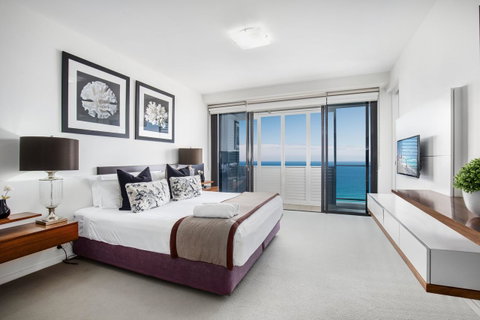 Ultra Broadbeach - Surfers Paradise Gold Coast 18
