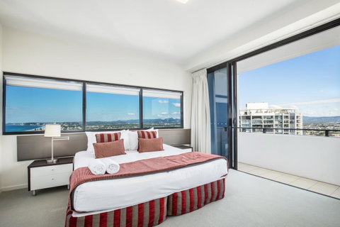 Ultra Broadbeach - Surfers Paradise Gold Coast 16
