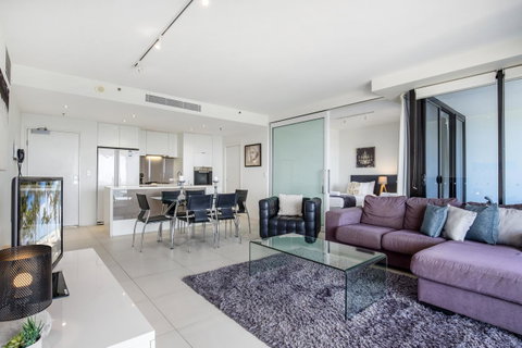 Ultra Broadbeach - Surfers Paradise Gold Coast 44