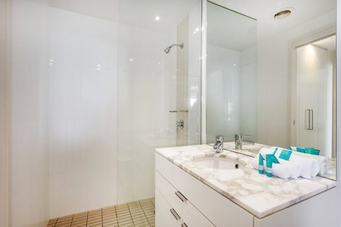 Ultra Broadbeach - Surfers Paradise Gold Coast 28