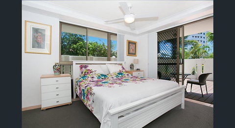 Ocean Royale - Surfers Paradise Gold Coast 24
