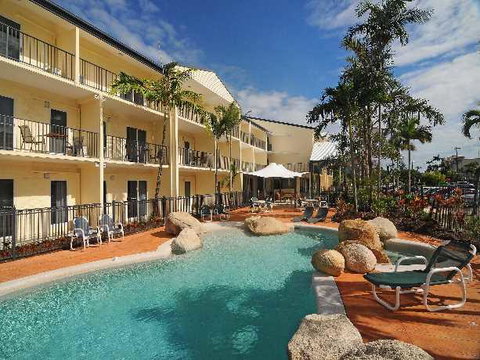 Cairns Queenslander Hotel & Apartments - Surfers Paradise Gold Coast 1