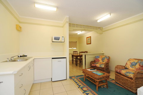 Cairns Queenslander Hotel & Apartments - Surfers Paradise Gold Coast 20