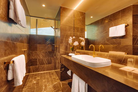 Eatons Hill Hotel - Surfers Paradise Gold Coast 11