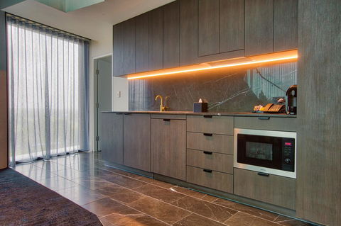 Eatons Hill Hotel - Surfers Paradise Gold Coast 16