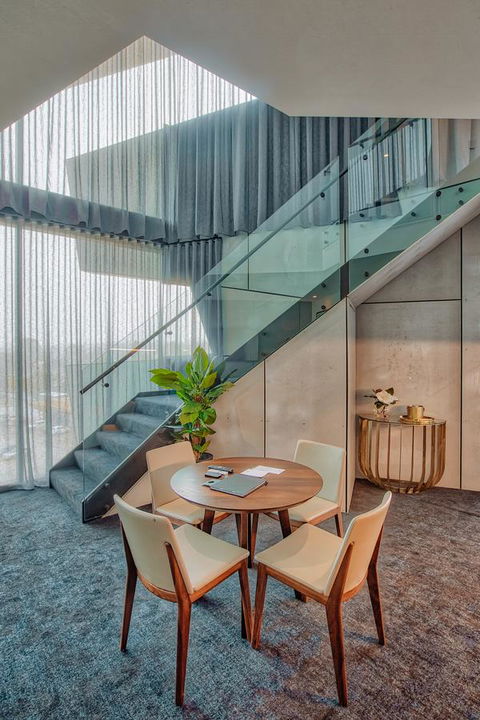 Eatons Hill Hotel - Surfers Paradise Gold Coast 8