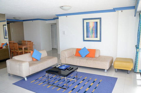 Zenith Ocean Front Apartments - Surfers Paradise Gold Coast 18