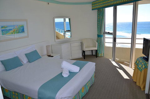 Zenith Ocean Front Apartments - Surfers Paradise Gold Coast 21