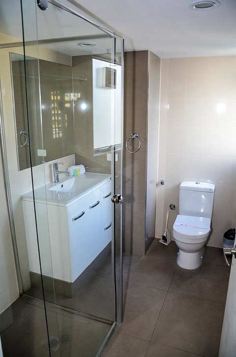 Zenith Ocean Front Apartments - Surfers Paradise Gold Coast 29