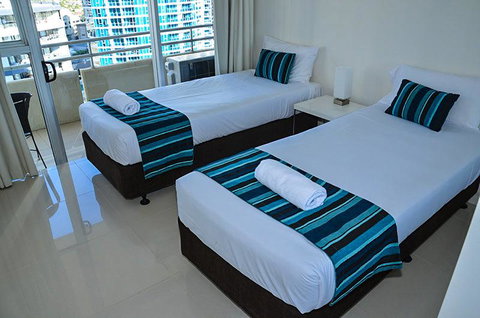 Zenith Ocean Front Apartments - Surfers Paradise Gold Coast 35