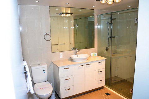 Zenith Ocean Front Apartments - Surfers Paradise Gold Coast 39