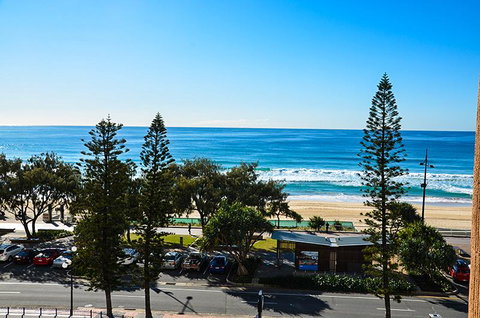 Zenith Ocean Front Apartments - Surfers Paradise Gold Coast 31