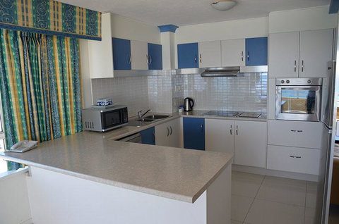 Zenith Ocean Front Apartments - Surfers Paradise Gold Coast 20