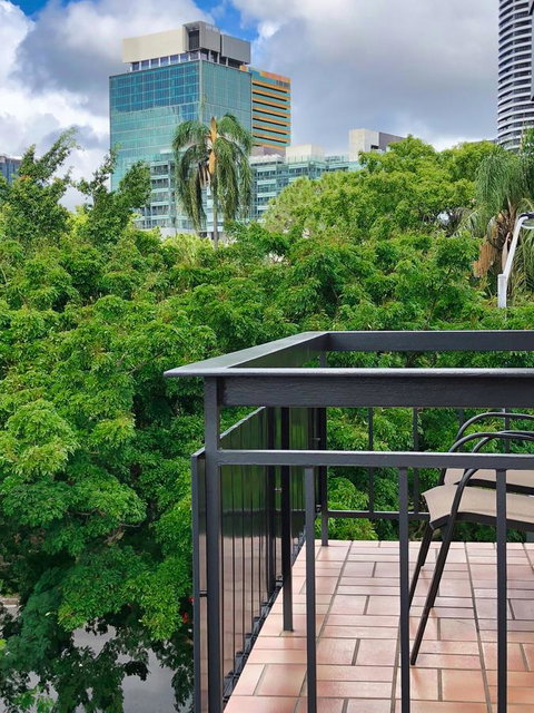 Soho Brisbane - Surfers Paradise Gold Coast 30