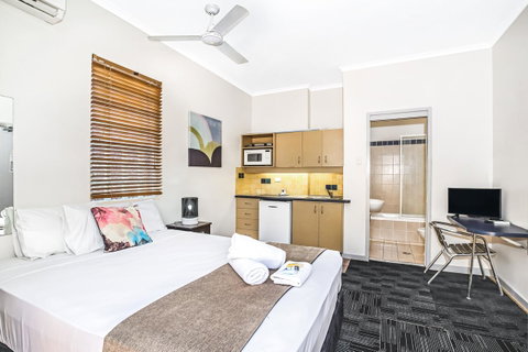 City Palms Brisbane - Surfers Paradise Gold Coast 3