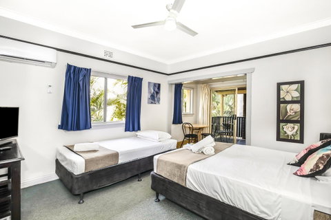City Palms Brisbane - Surfers Paradise Gold Coast 24