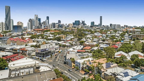 City Palms Brisbane - Surfers Paradise Gold Coast 11