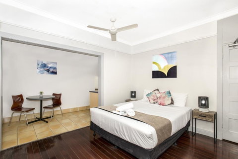 City Palms Brisbane - Surfers Paradise Gold Coast 10