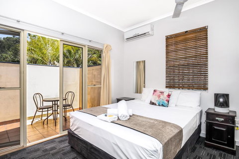 City Palms Brisbane - Surfers Paradise Gold Coast 2