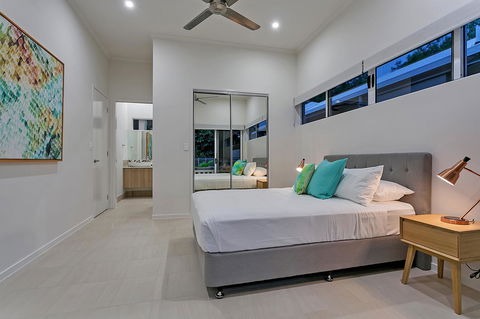 Oceans Edge Holiday Home - Surfers Paradise Gold Coast 10