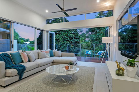 Oceans Edge Holiday Home - Surfers Paradise Gold Coast 2