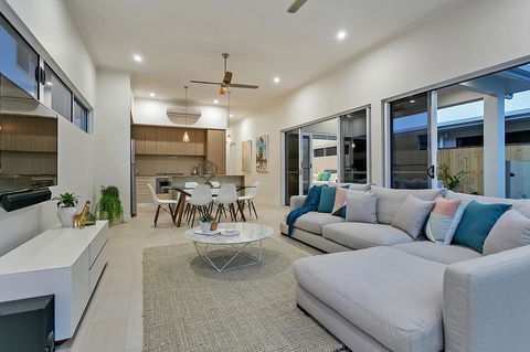 Oceans Edge Holiday Home - Surfers Paradise Gold Coast 3