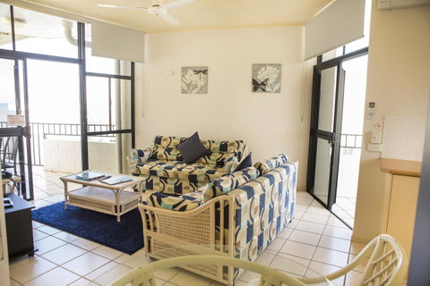 Amaroo At Trinity - Surfers Paradise Gold Coast 37