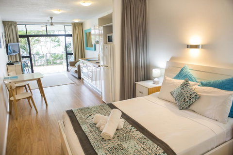 Amaroo At Trinity - Surfers Paradise Gold Coast 12