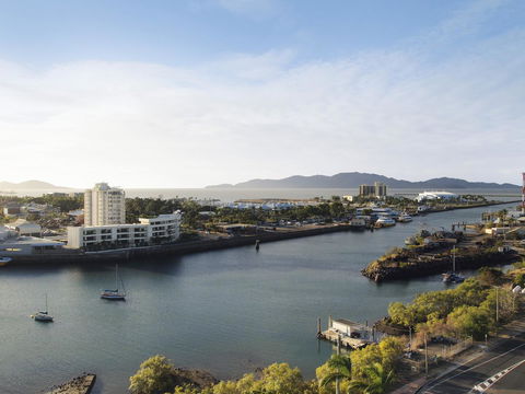 Oaks Townsville Metropole Hotel - Surfers Paradise Gold Coast 3