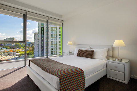 Code Apartments - Surfers Paradise Gold Coast 24