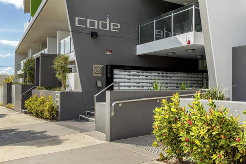 Code Apartments - Surfers Paradise Gold Coast 14
