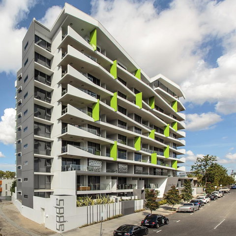Code Apartments - Surfers Paradise Gold Coast 8