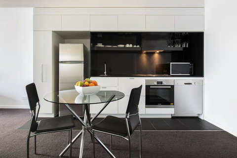 Code Apartments - Surfers Paradise Gold Coast 3