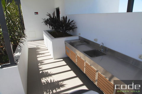 Code Apartments - Surfers Paradise Gold Coast 28