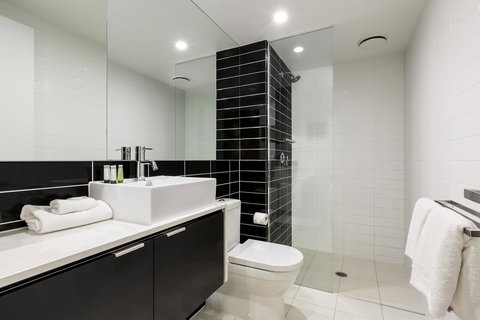 Code Apartments - Surfers Paradise Gold Coast 32