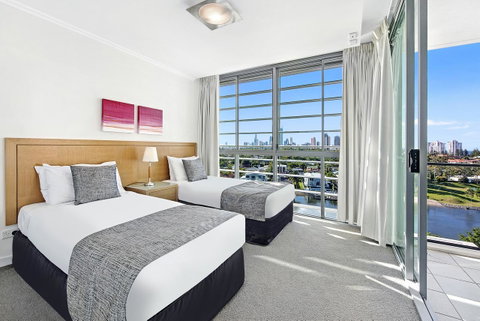 ULTIQA Freshwater Point Resort - Surfers Paradise Gold Coast 14