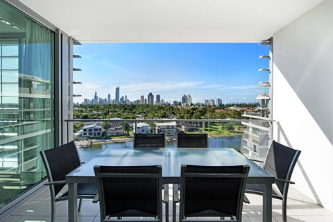 ULTIQA Freshwater Point Resort - Surfers Paradise Gold Coast 40