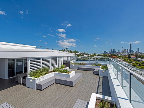 DoubleOne3 Apartments - Surfers Paradise Gold Coast 24