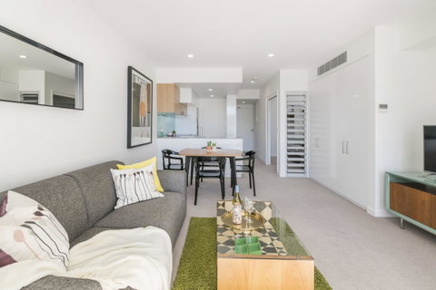DoubleOne3 Apartments - Surfers Paradise Gold Coast 8