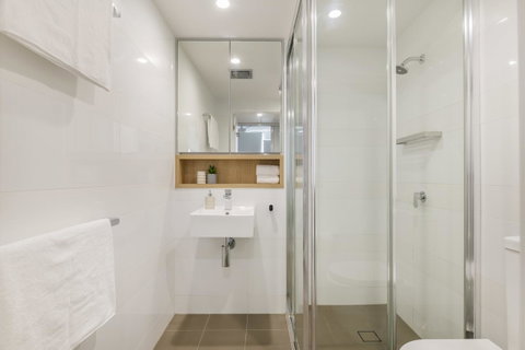 DoubleOne3 Apartments - Surfers Paradise Gold Coast 7