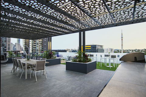 Arise Harmony Apartments - Surfers Paradise Gold Coast 2