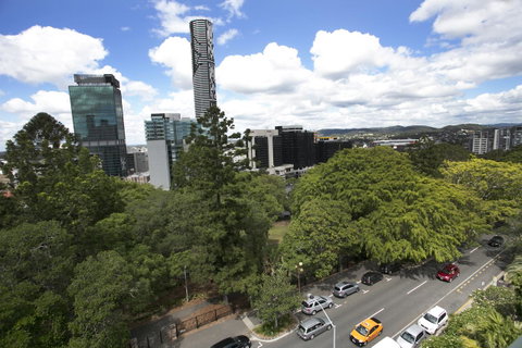 Madison Tower Mill Hotel - Surfers Paradise Gold Coast 14