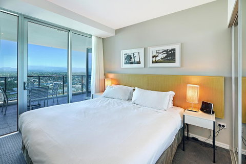 Number 1 H Residences - WiFi, Parking & More By Gold Coast Holidays - Surfers Paradise Gold Coast 16