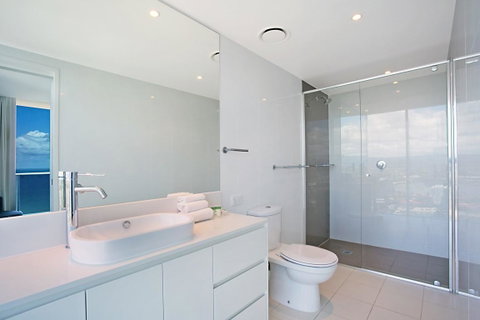 Number 1 H Residences - WiFi, Parking & More By Gold Coast Holidays - Surfers Paradise Gold Coast 6