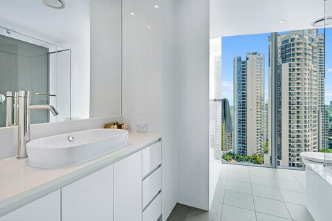 Number 1 H Residences - WiFi, Parking & More By Gold Coast Holidays - Surfers Paradise Gold Coast 29