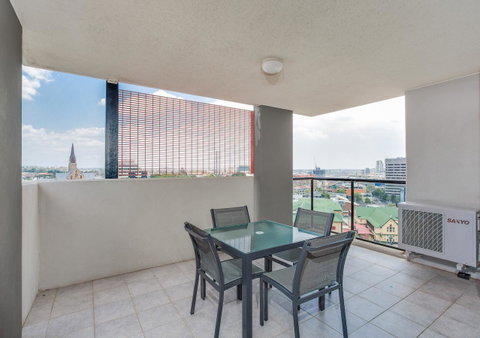 Republic Apartments Brisbane City - Surfers Paradise Gold Coast 29